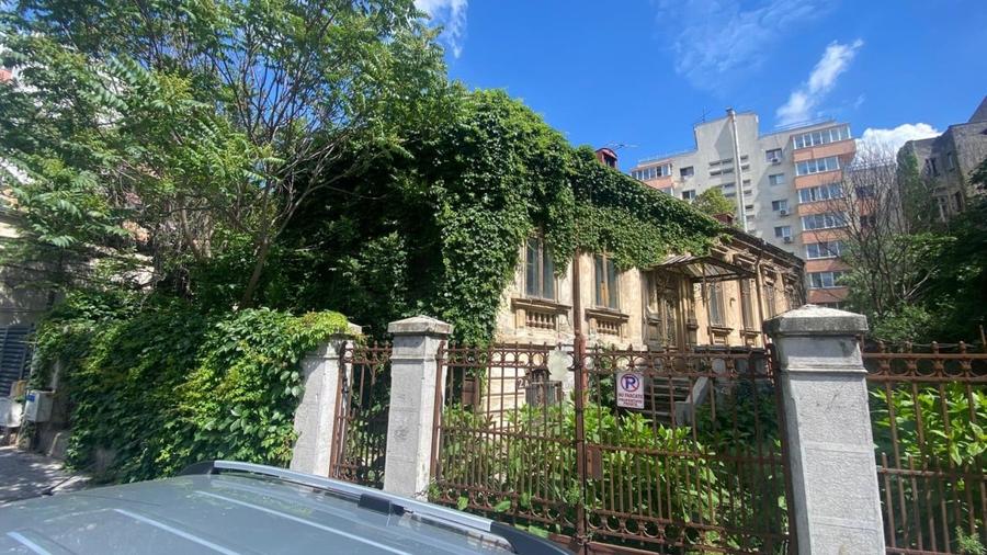 REV0002943 Casa cu teren cartierul Armenesc - 2