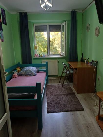 Apartament cu 2 camere decomandat în Viziru 3