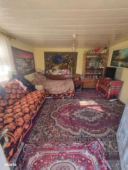 Casa batraneasca cu structura din lemn - 7