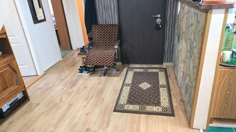 Vand apartament  4 camere decomandat in Deva, zona Progresul, suprafata utila 83 - 2