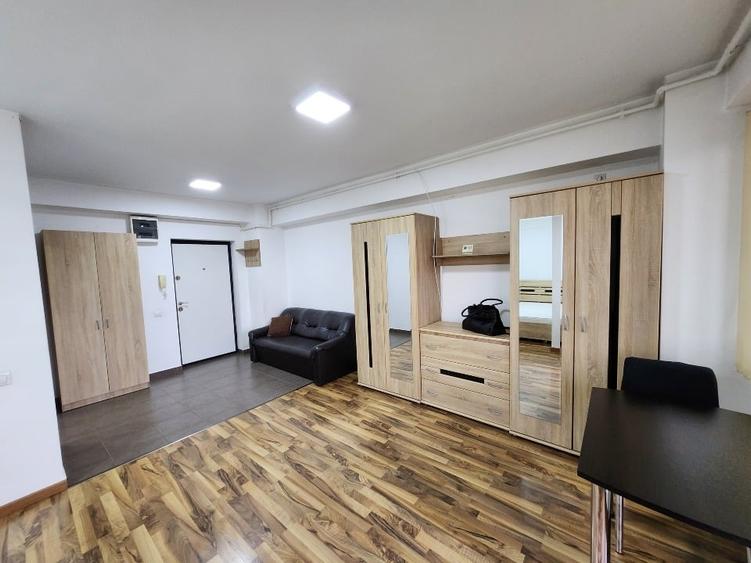 Vând apartament în zonă foarte bună, locuibil imediat! - 9