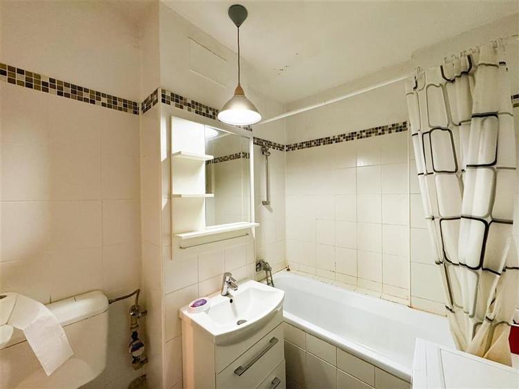 Apartament de vanzare 3 camere Tineretului - 19