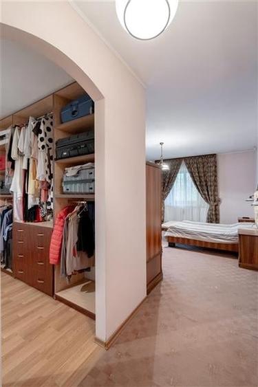 Conac de lux in Zona Piata Chirila - 8