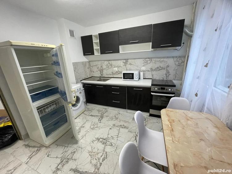 2 camere decomandat, 46 mp, centrala proprie noua, etaj 1, Trapezului 1 Decembrie - 1