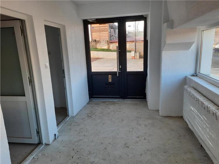 Spatiu Industrial - 1000 mp - Productie - Depozitare - 8