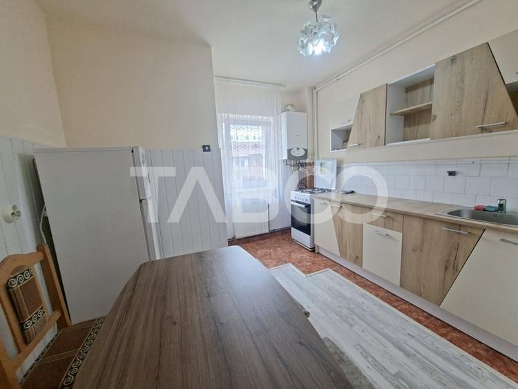 Apartament de vanzare 3 camere decomandat Mihai Viteazul bloc cu lift - 17