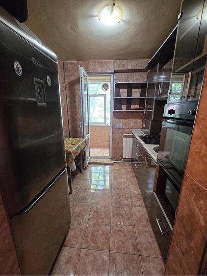 vand apart 3 camere Galati - 3