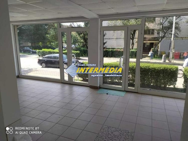 Inchiriere Spatiu Comercial 105 mp la Bulevard cu vad si parcare - 5