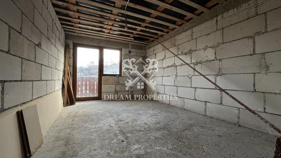 Casa individuala 6 camere, teren 700 mp, zona Dezmir - 5