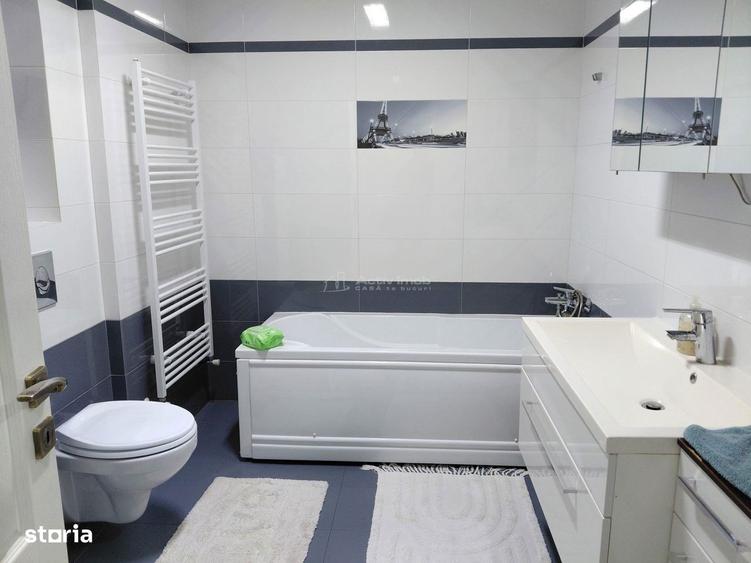 Apartament cu 3 camere decomandat în Ultracentral