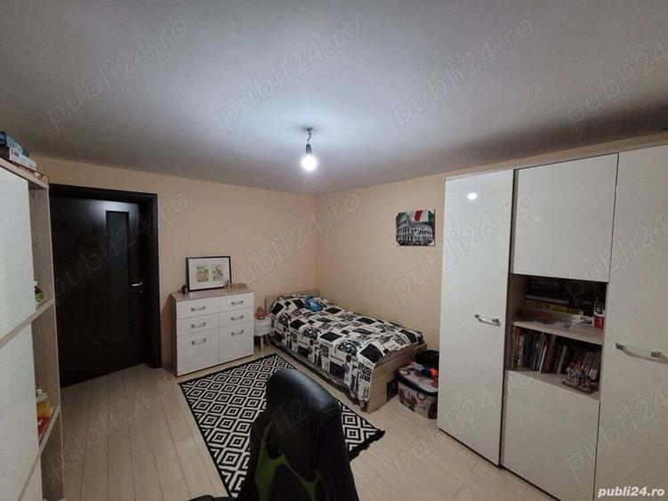 2 Case in oglinda - 5