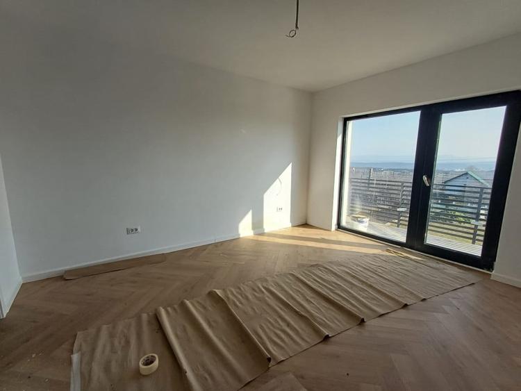 CASA 4 CAMERE, 3 BAI, 130 MP UTILI , GALATA , TVA INCLUS IN PRET !!! - 11