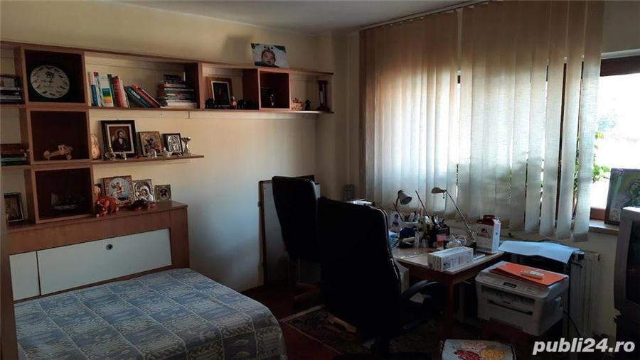 Oportunitate! vila si teren pentru constructii in zona obor langa primaria sectorului 2 - 5