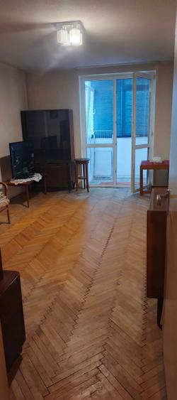Apartament 3 camere, decomandat, 2 bai, situat in zona Nord, Rm.Valcea - 8