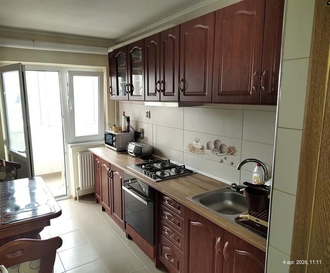 Vand apartament 2 camere etaj 2 decomandat - 3