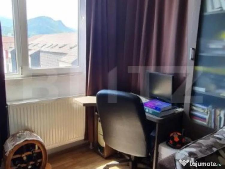 Apartament cu 3 Camere Spa?ios ?i Luminos de Vanzare Z - 5