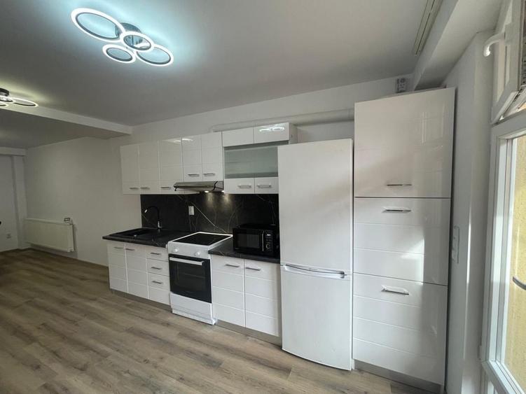 UNTOLD. Inchiriez ap nou, 2 cam, langa Platinia+parcare - 1