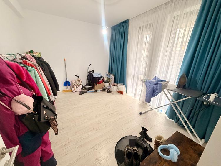 Casă individuală cu 5 camere cu Canalizare în Giurgiului