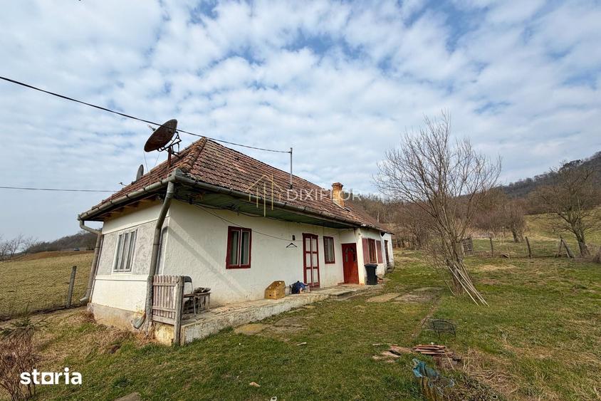Casă cu 2 camere cu Teren 2200 Mp în Bereni