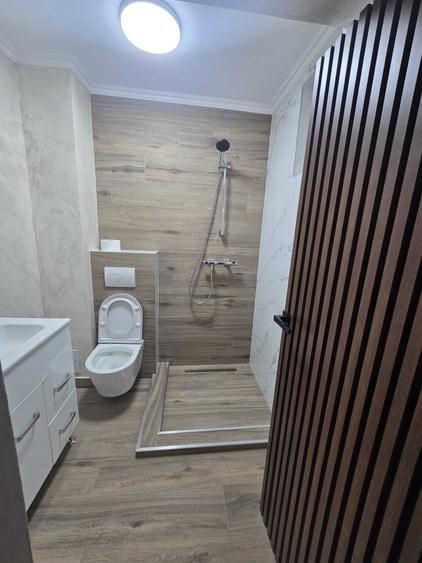 Apartament cu 3 camere decomandat în Dacia