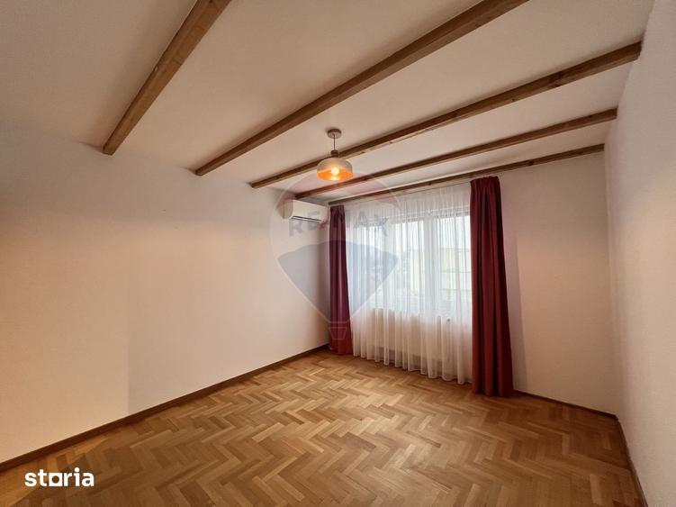 Apartament cu 5 camere în Grigorescu