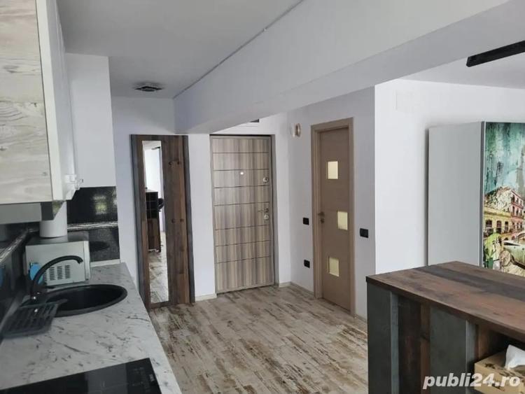 Garsonieră decomandată în Brădetu