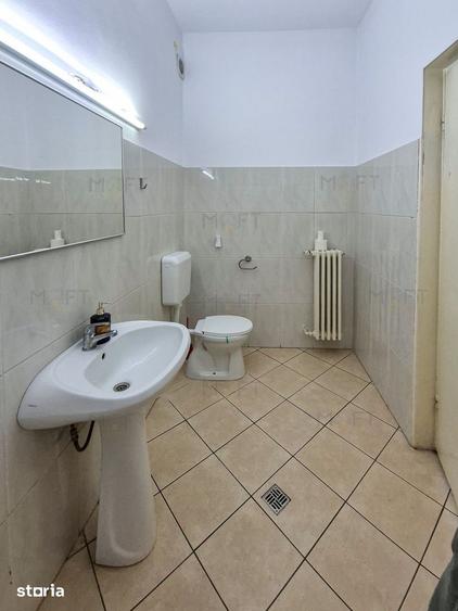 Casă individuală cu 5 camere cu Canalizare în Dorobanți