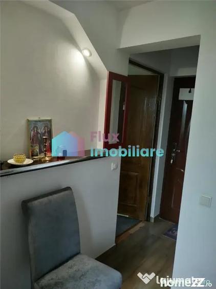 Apartament cu 2 camere semidecomandat în Central