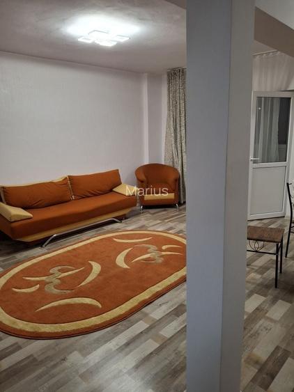 Apartament trei camere de inchiriat