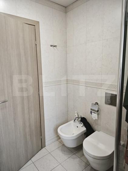 Apartament de lux, 92 mp, mobilat si utilat, zona RAMADA Pitesti - 17