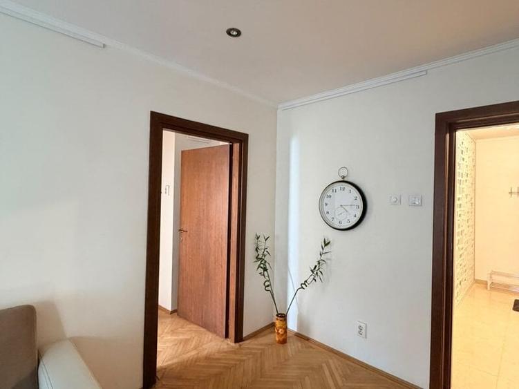Apartament cu 2 camere semidecomandat în Moșilor
