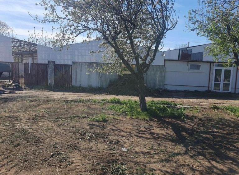 Spațiu comercial, în Redea