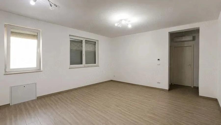 Apartament cu 2 camere decomandat în Giroc
