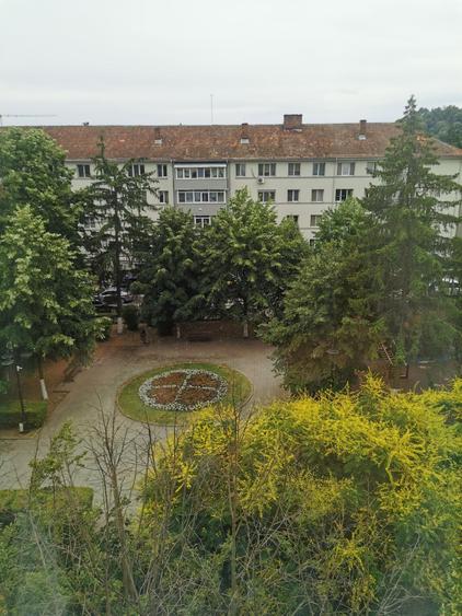 Apartament cu 3 camere decomandat în Traian