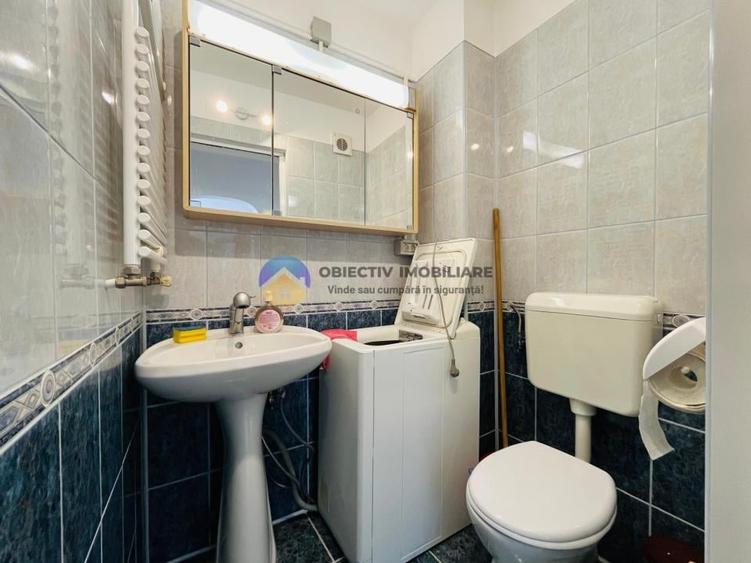 Apartament cu 3 camere semidecomandat, mobilat în Dărmănești