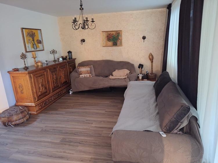 Casă cu 3 camere cu Teren 500 Mp în Central