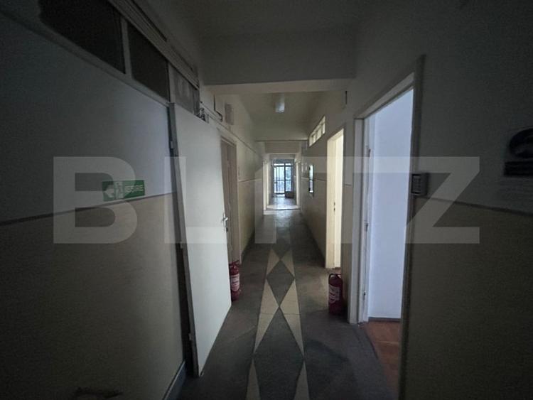 Spatiu de birouri, 231.74 mp, 8 camere, zona Colegiul Fratii Buzesti - 8