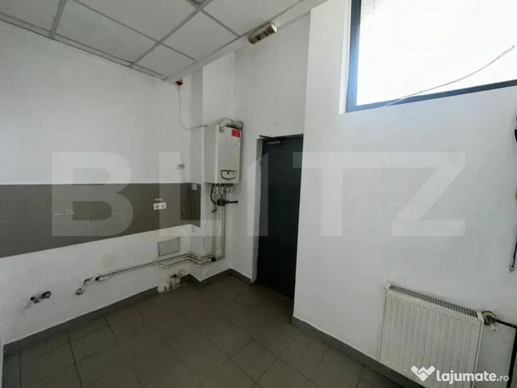 Spatiu comercial de inchiriat - 130 mp - Liceul auto Deva - 2