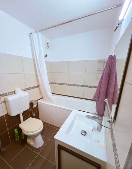 Garsoniera dubla Sala Palatului et 1/7  bloc 1960 centrala proprie 42 mp - 12