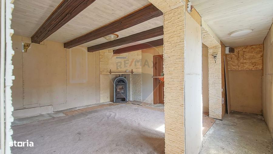 Casa individuala cu potential in zona centrala Sacele - 12