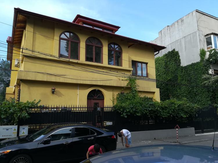 Zona Calea Mosilor vila 7 camere - 1