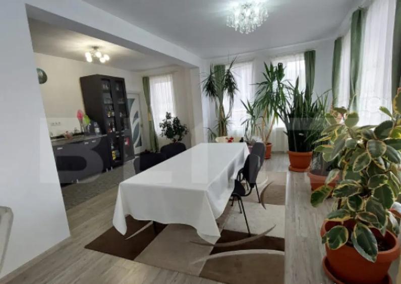 Casa/Spatiu Comercial, 620 mp, pe 3 nivele: demisol, parter, - 1