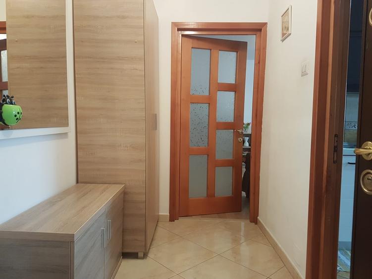 Apartament doua camere, semidecomandat, etaj trei, bucatarie mare, Bistrita Lac - 12