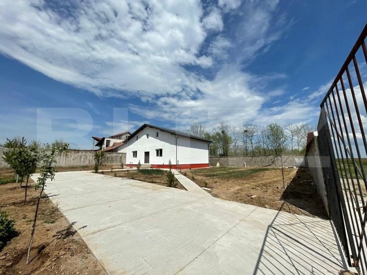 Casa Ghercesti, P+M, 262 mp, deschidere 32.93m, teren 1062 mp - 1