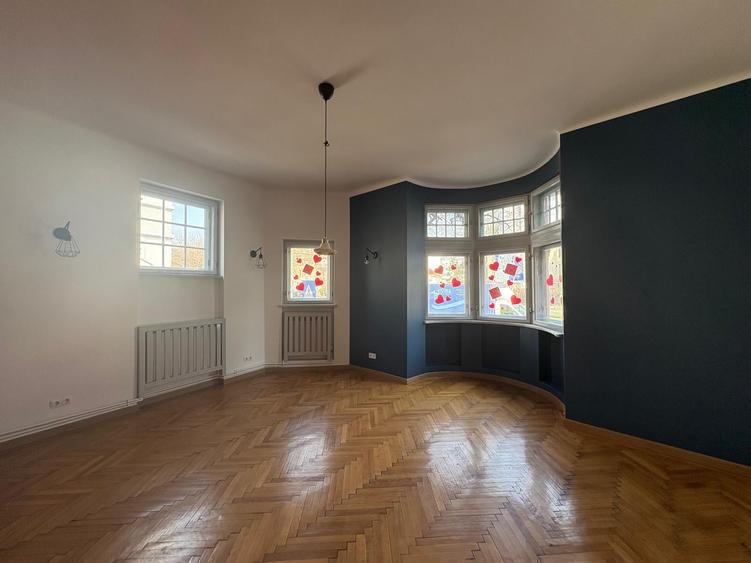 Piata Romana, imobil interbelic, parter, ideal BIROU - 1