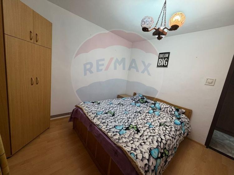 Apartament cu 3 camere de închiriat în zona Rovine - 3