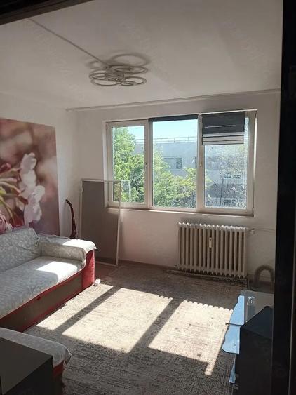 De vanzare Apartament  3 camere Pacii - 3