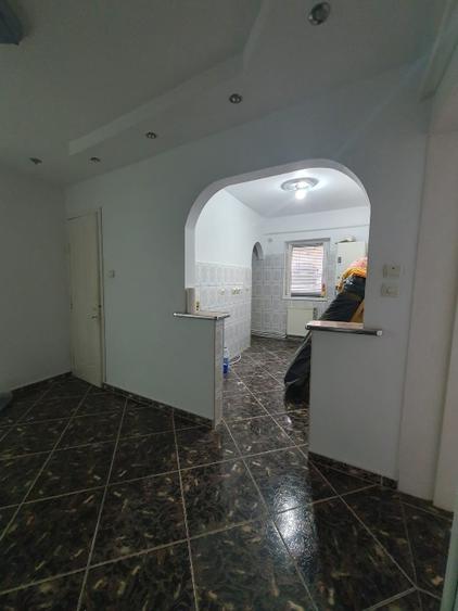 Apartament 3 camere ,parter , Dorohoi Plevna /Piata Mica - 2