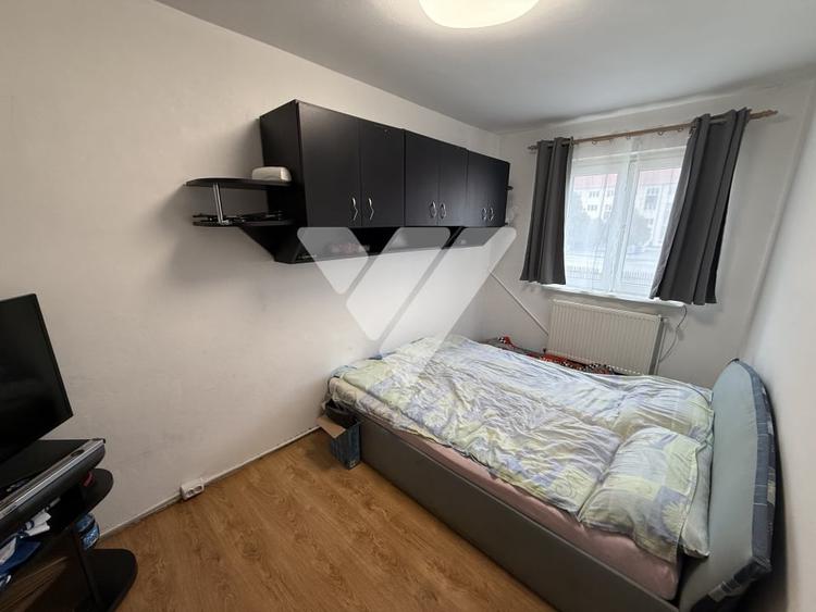 Garsoniera decomandata etaj 1 zona Terezian Sibiu - 1