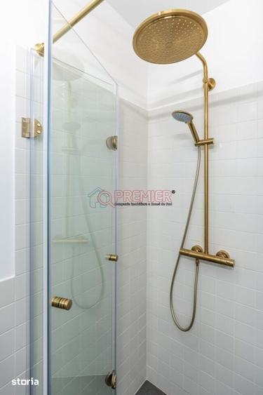 Apartament cu 3 camere în Văcăresti